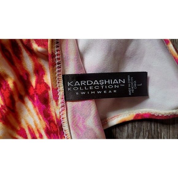 Kardashian Kollection Sexy Ruffle One-piece Bathingsuit Women's Size Large - Picture 3 of 3